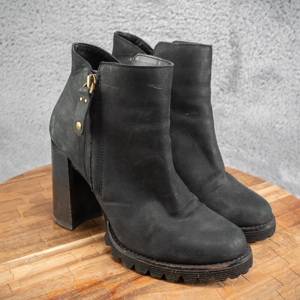 Gibson-Latimer Black Suede Ankle Boots Size 6‎ M Used